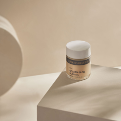 Golden Glow Body Oil 30 ml  Travel Size med planteolier &amp; shimmer